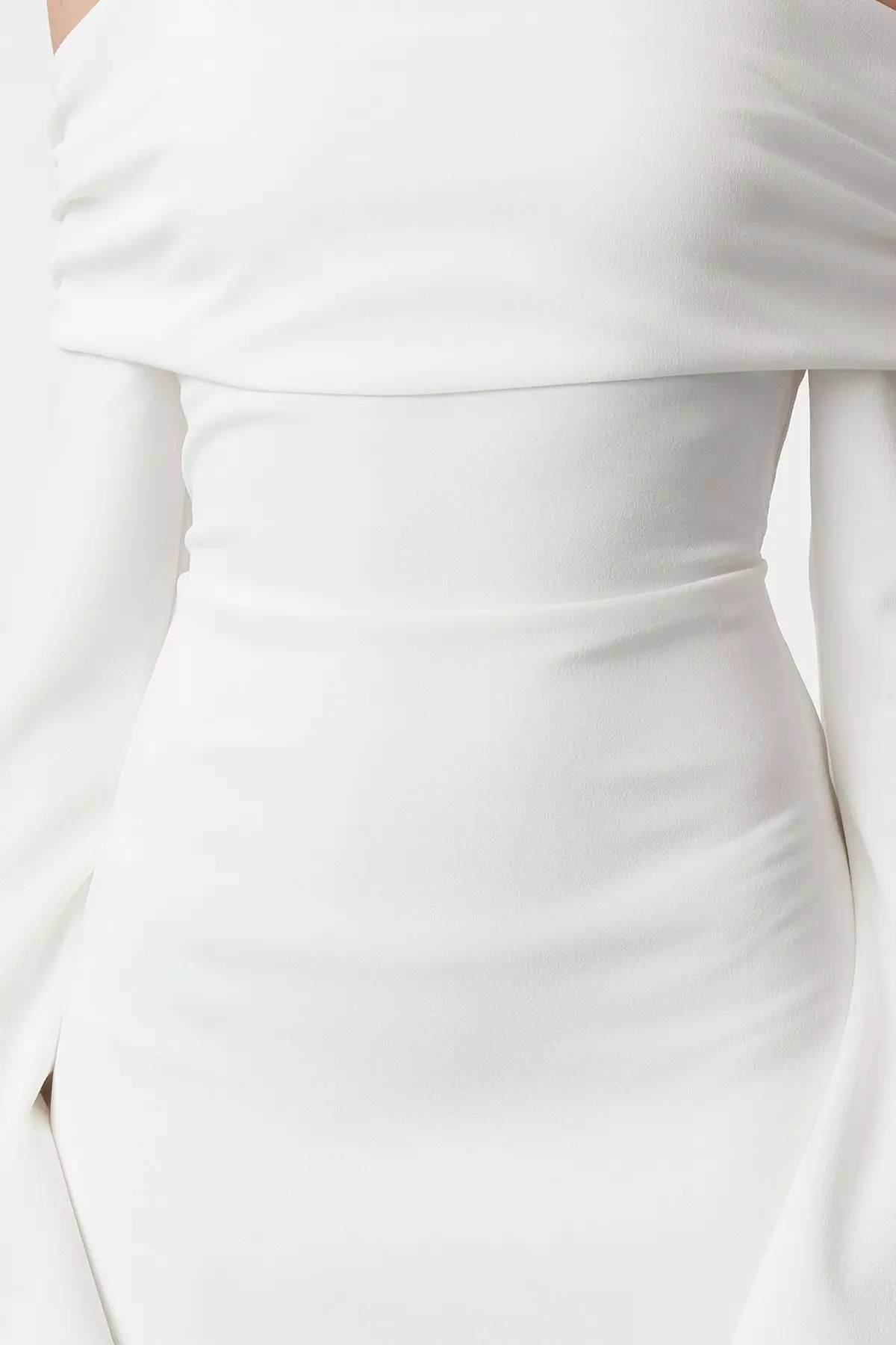 White Carmen Collar Knitted Long Elegant Evening Dress TPRSS24AE00204