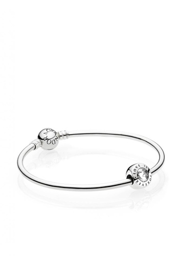 Buy Pandora Moments Bangle With Logo Charm Gift Set 2021 Online Zalora Philippines Oficiali internetinė pandora parduotuvė lietuvoje!