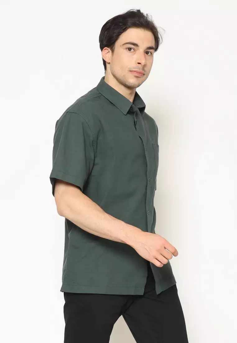 POLICE Kemeja Polos Relaxfit Cotton Slub Hijau Botol Pria
