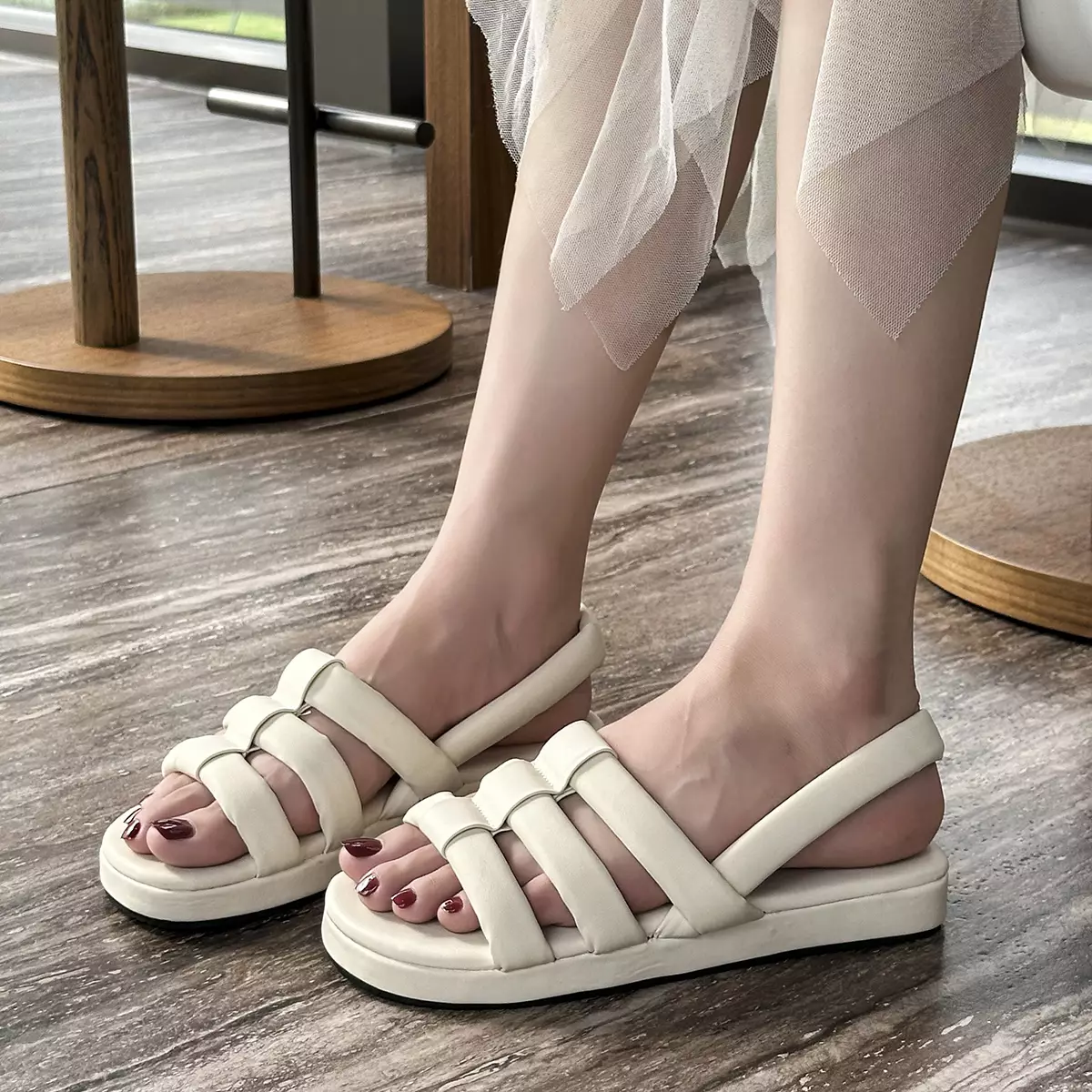 Sandal Flat Wanita Kasual Modis Kekinian Sandal Cewek Strap Kuliahan WL2462