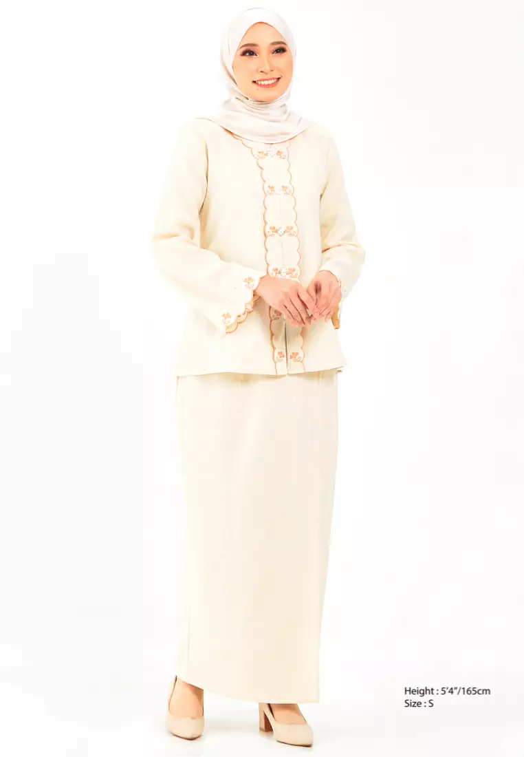 Gene Martino -Dea Ayu Kebaya Modern 8163