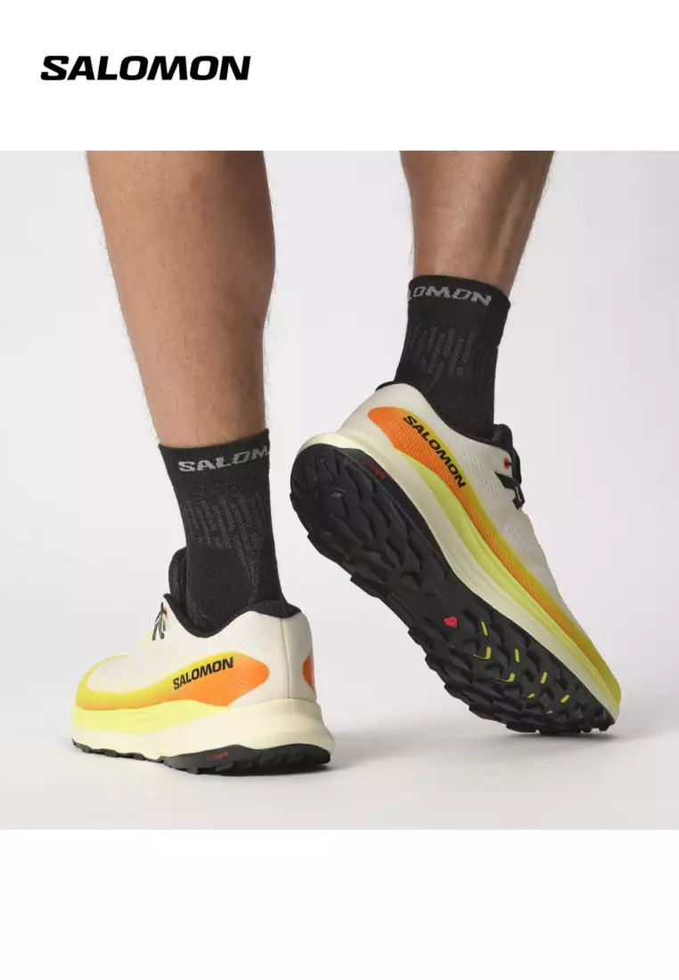 ULTRA GLIDE 2 Men Trail Running Shoes in Vanilla Ice / Sulphur Spring / Dragon Fire