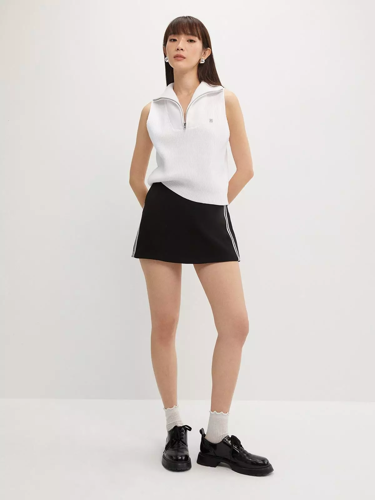 Zipper Sleeveless Knitted Top - White