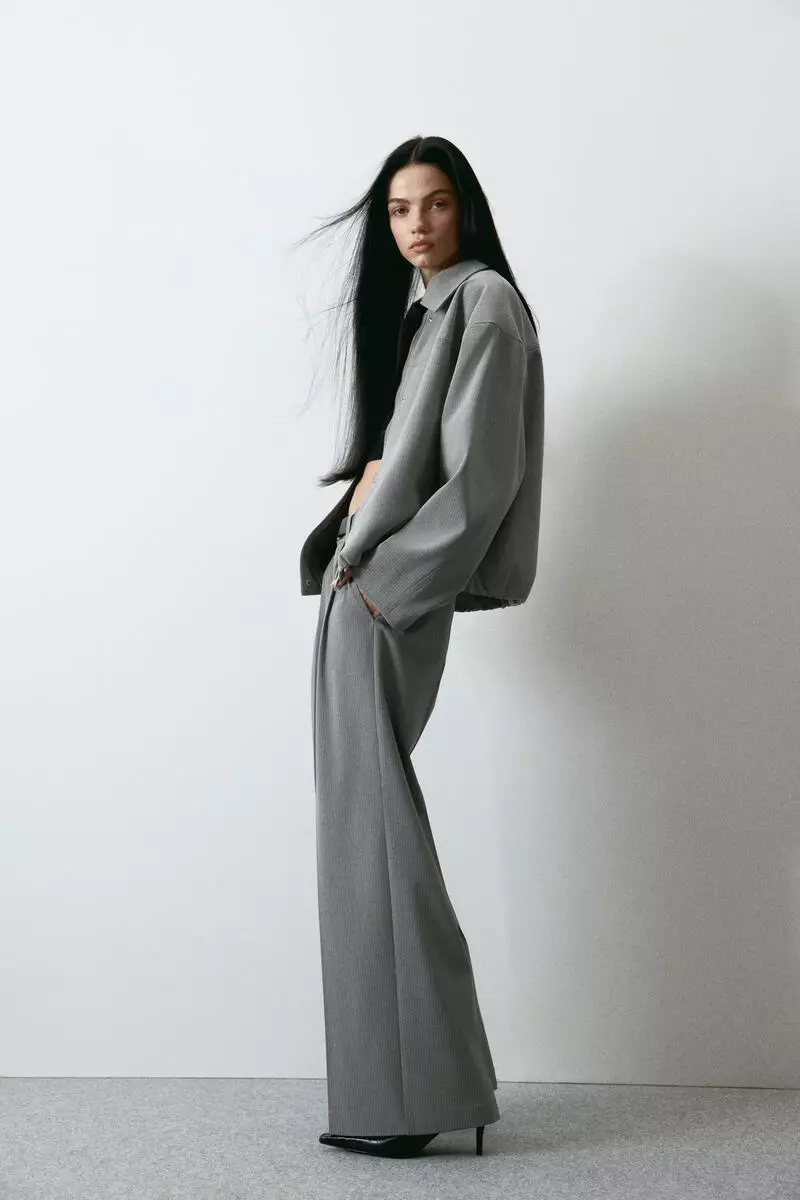 Wide tailored trousers