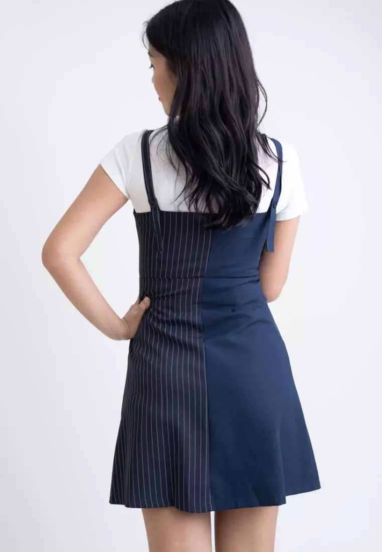 EXECUTIVE DRESS WITH ADJUSTABLE STRAP