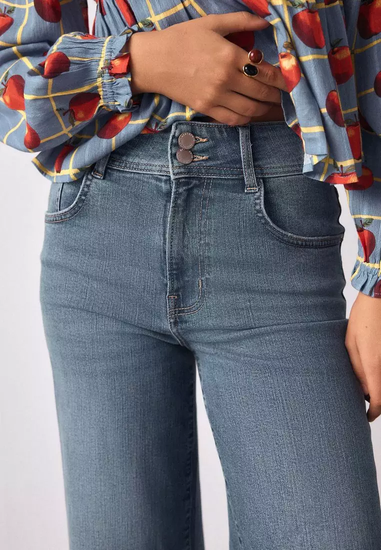 High Rise Stretch Wide Leg Jeans