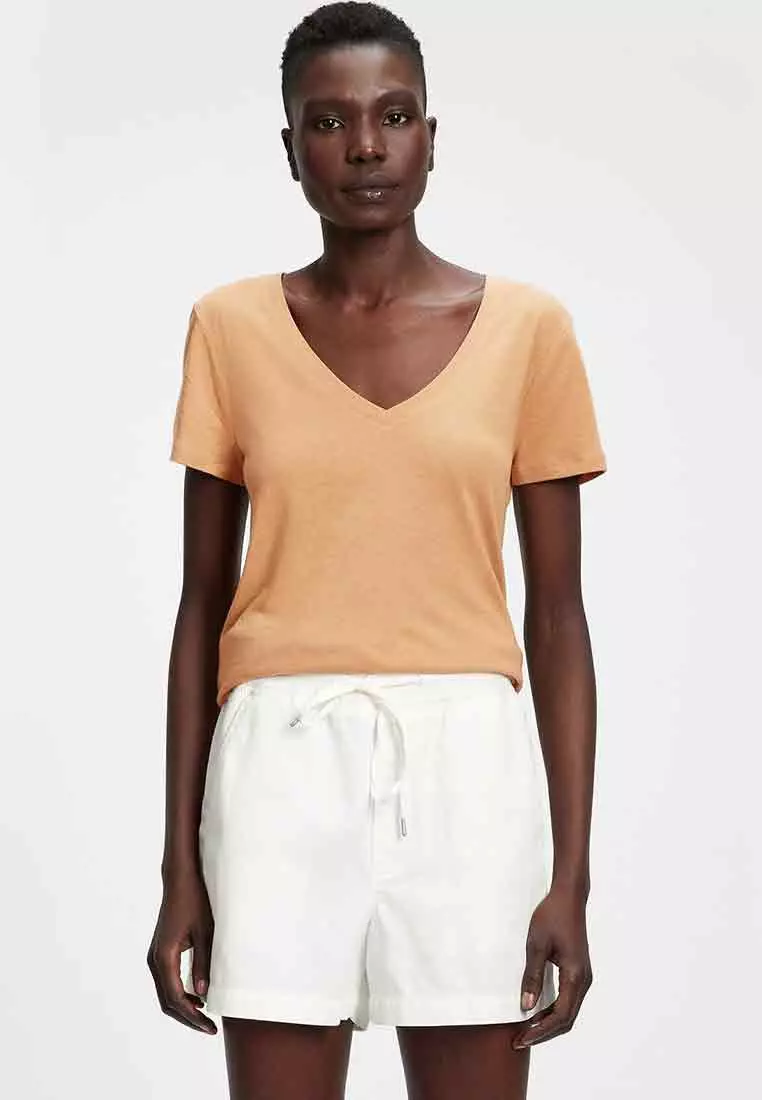 Gap v neck shop t shirt