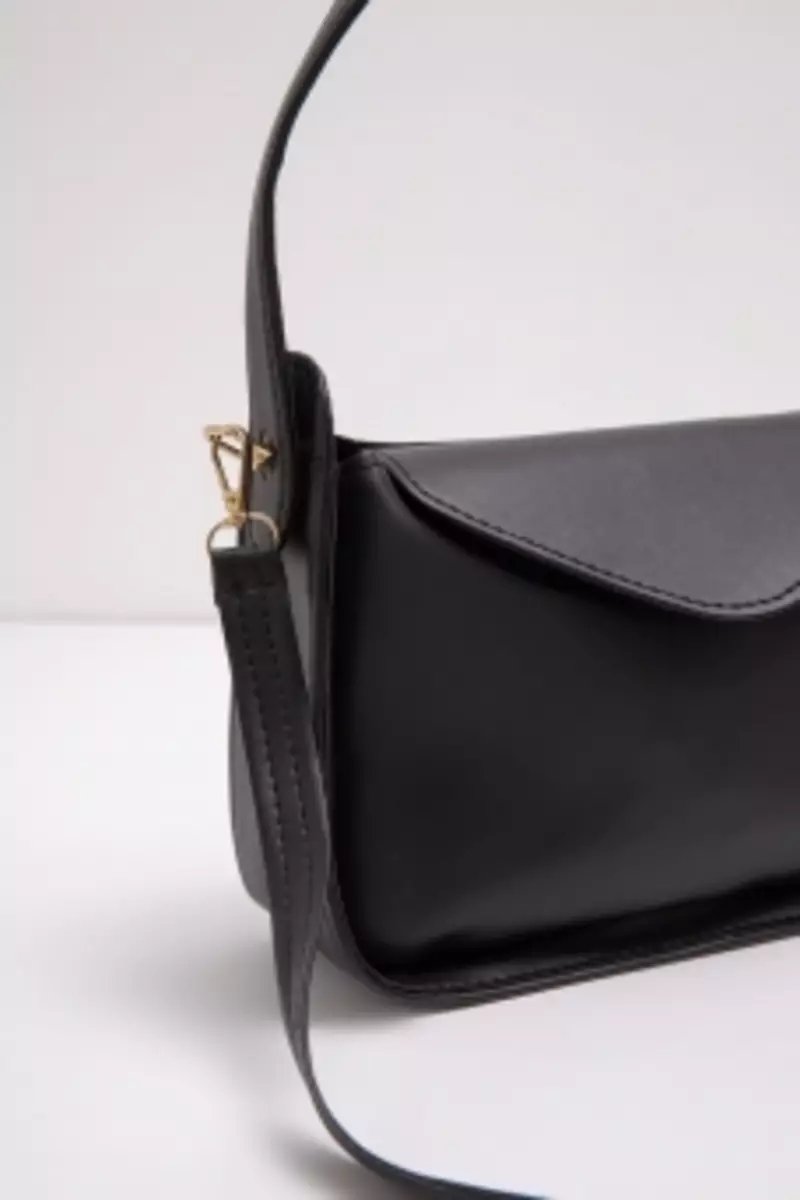 Tekka Kaia Shoulder Bag Black