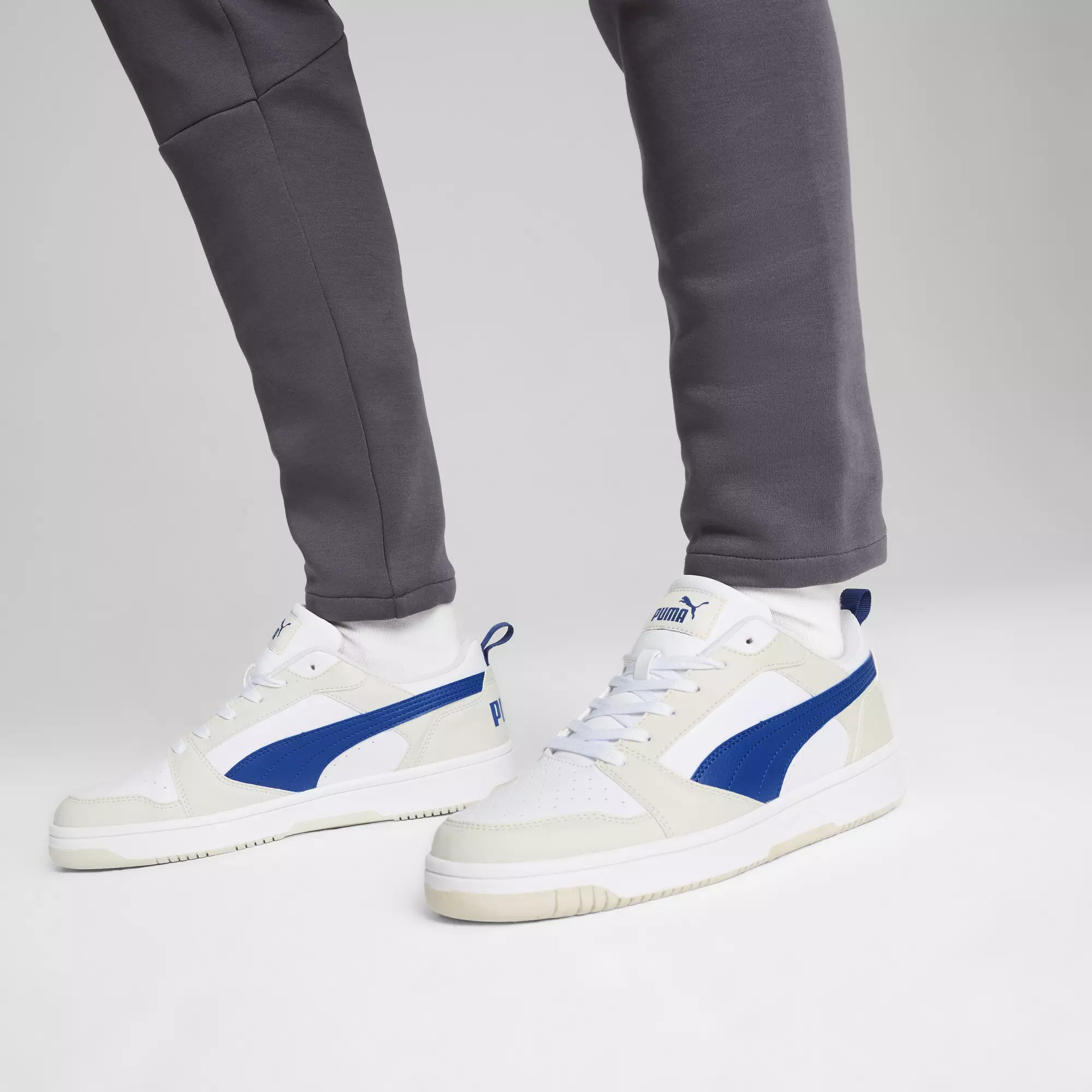 Rebound V6 Low Sneakers