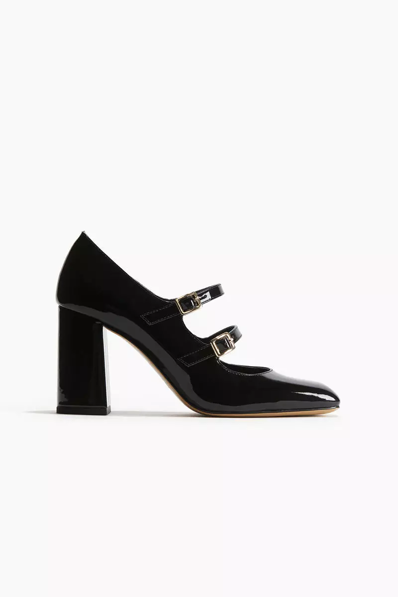 Discount on H&M  shoes - SKU: Patent court shoes