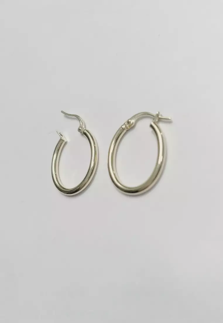 Diverso 18K Gold Oval Hoop Earrings in Medium