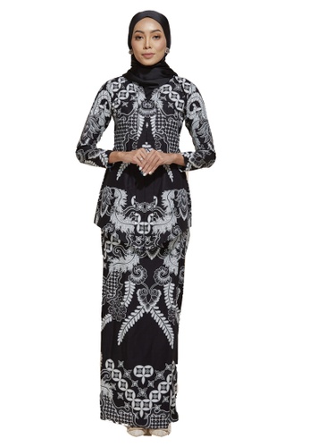 HABRA Kara Kebaya Batik KR40 from HABRA in Black