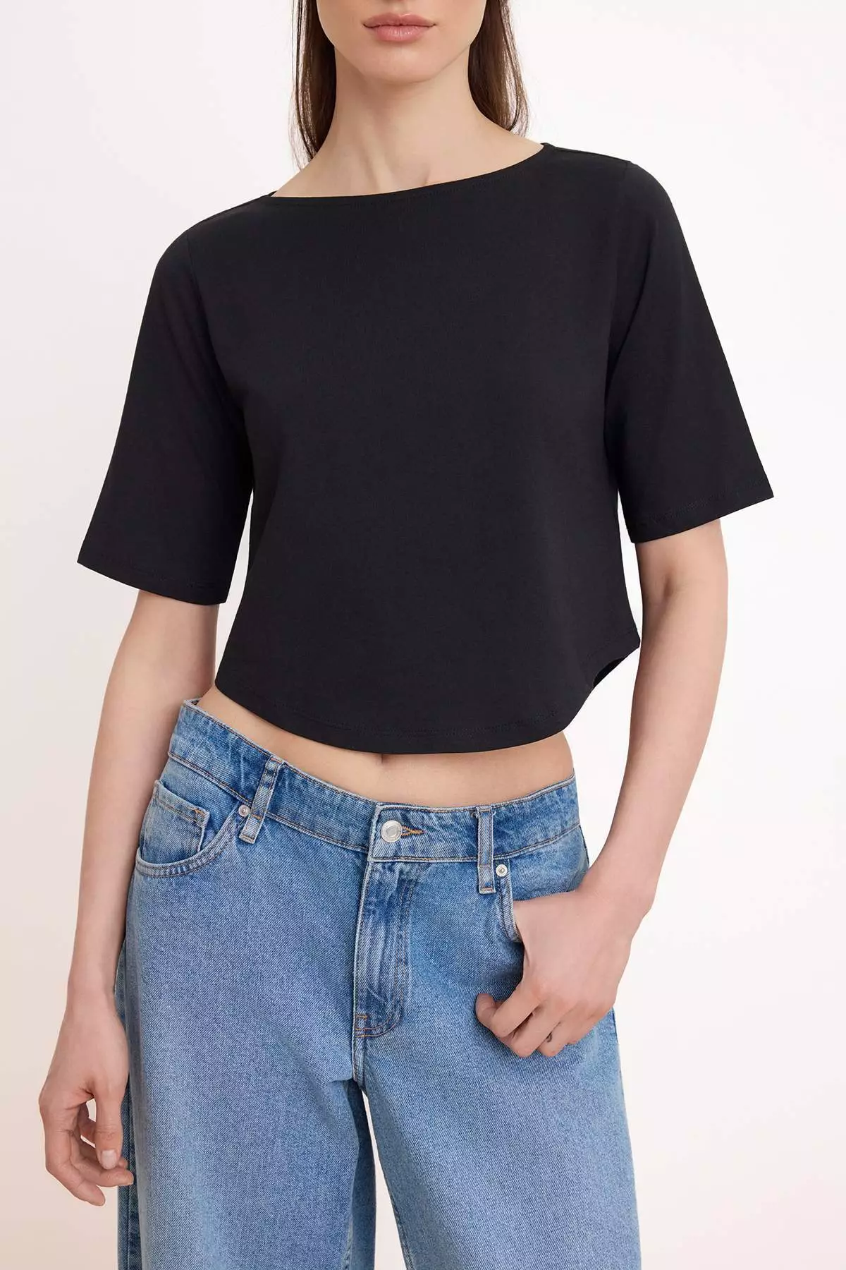 Black Plain Regular Crew Neck Standard Sleeve Three Quarter Sleeve 1% Cotton Knitted T-Shirt Twoss26Ts2