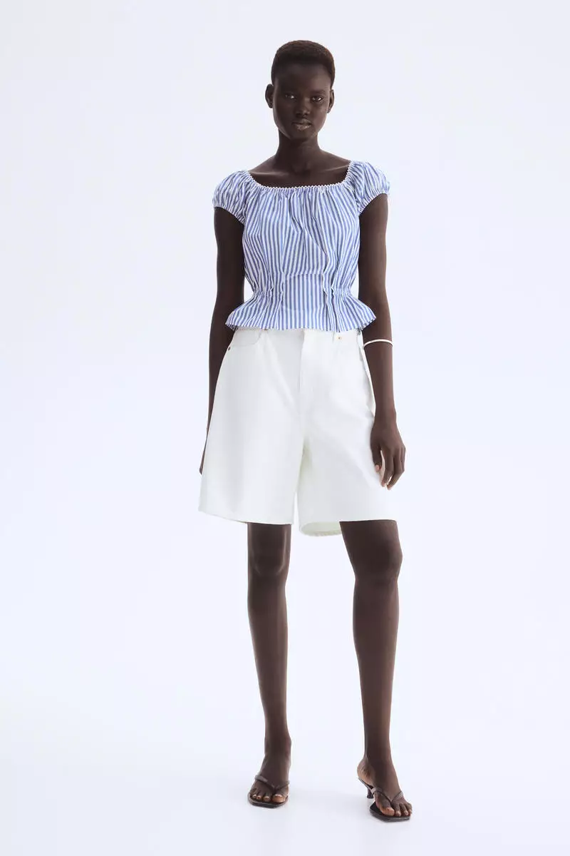 Short blouse