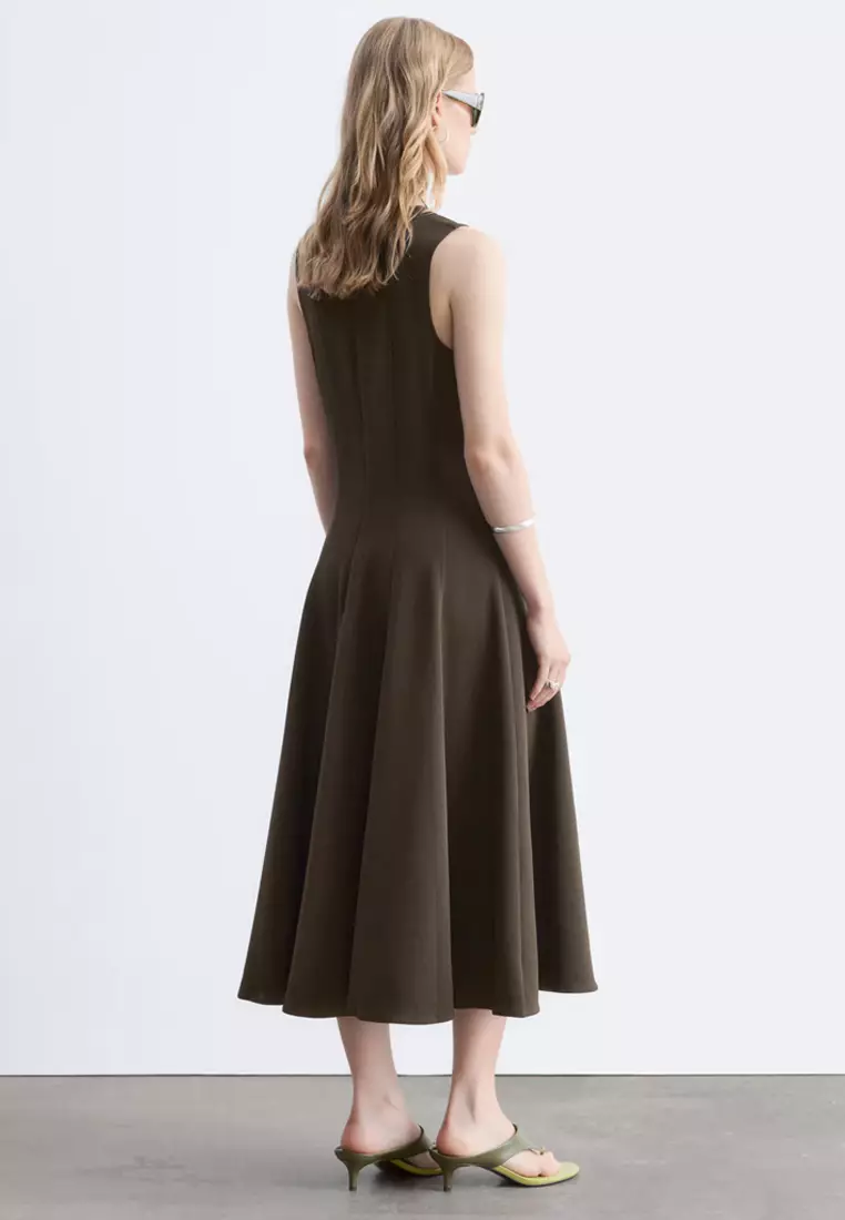 Vertical Cutline Midi Dress