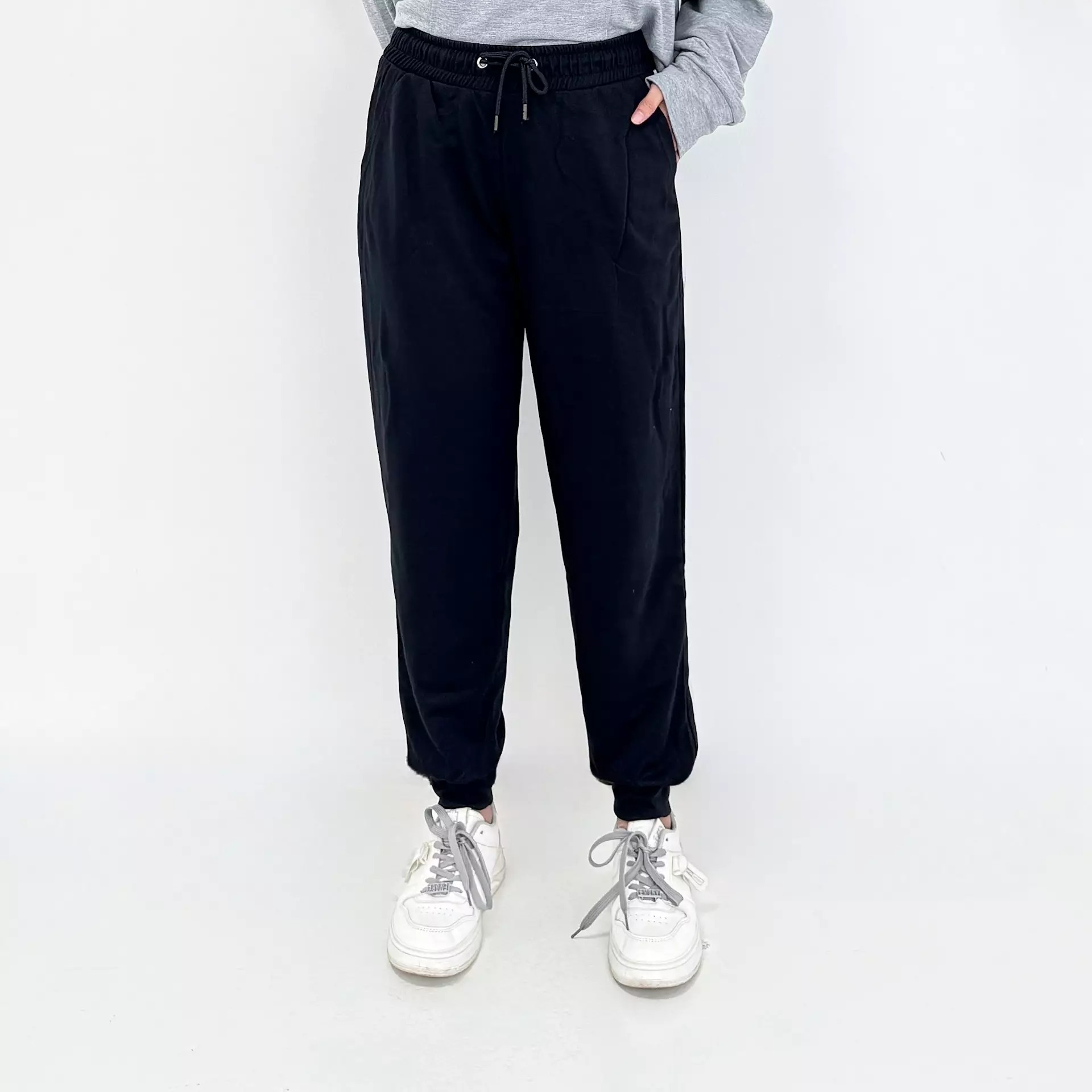 Raima Set Sporty Jogger Pants GREY BLACK Setelan Baju Olahraga Wanita