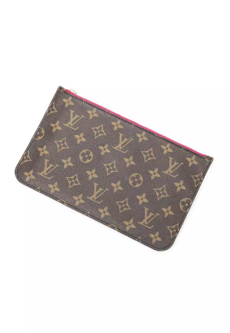 Neverfull pouch 2025 size