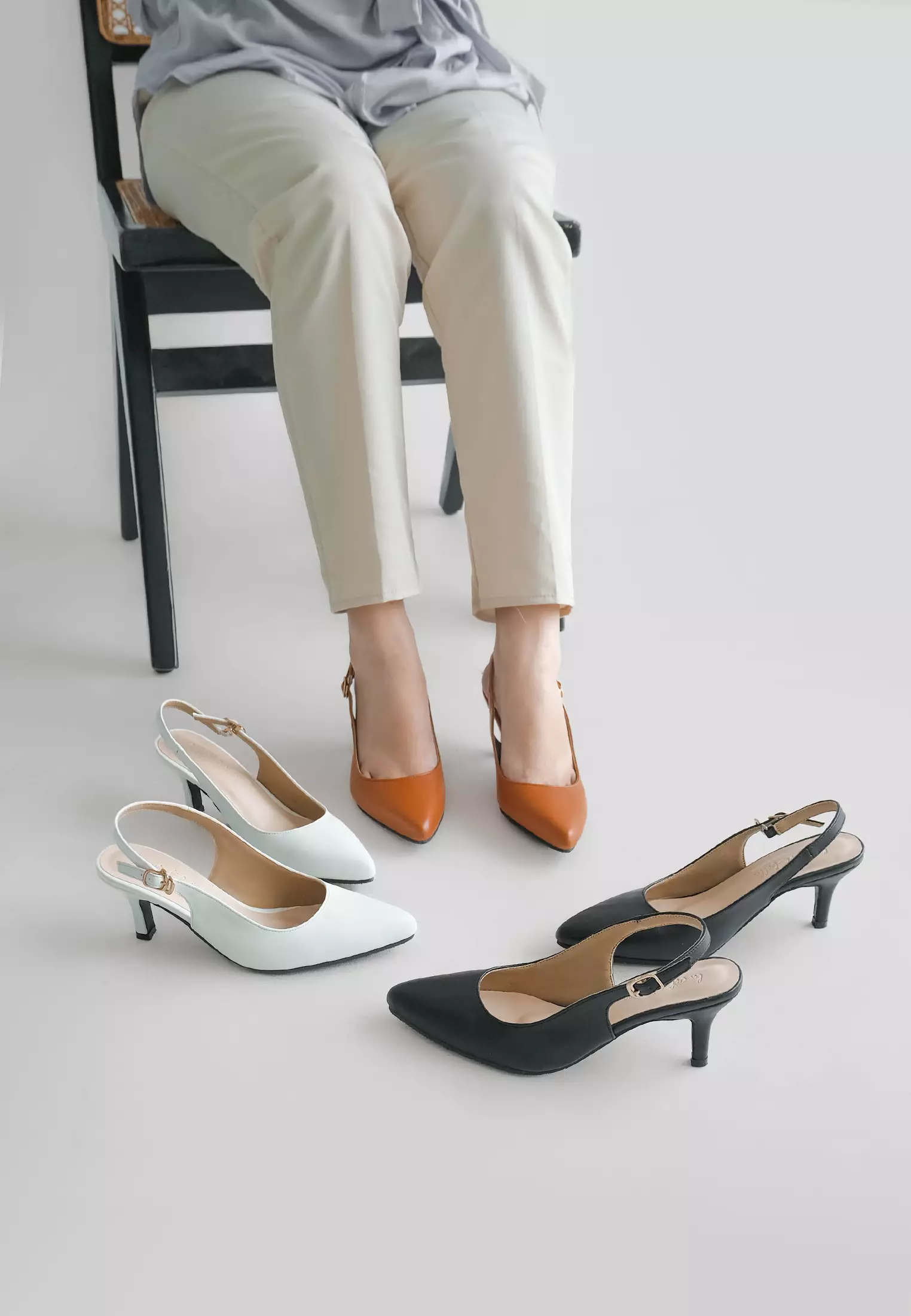 Claire Sepatu Slingback Wanita Stiletto Pointed Toe