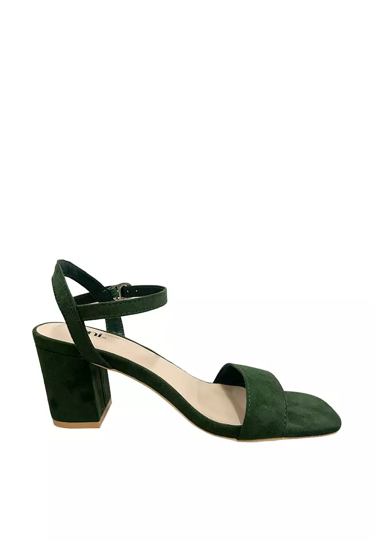 Discount on Fioni  shoes - SKU: Women's Celine Block Heel