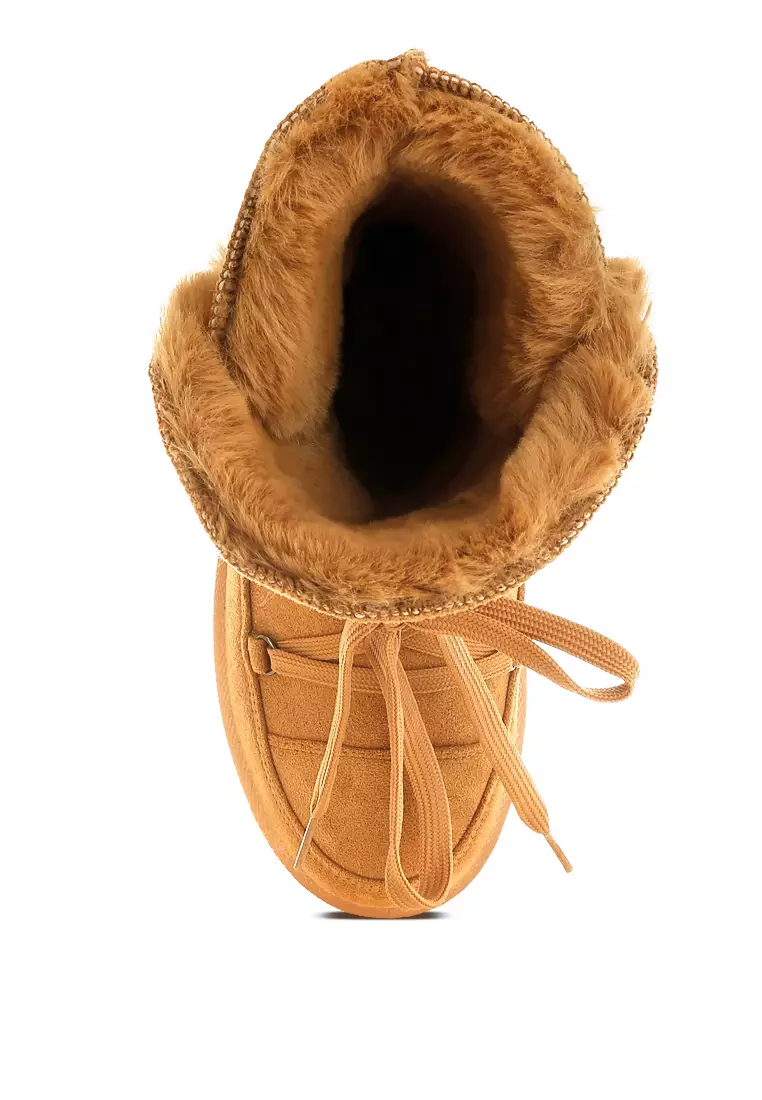 Chunky Faux Fur Snow Boots in Tan
