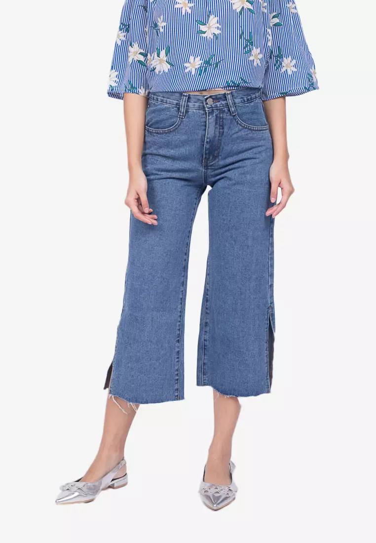 Extra High-Waisted Cropped Cut-Off Wide-Leg Jeans