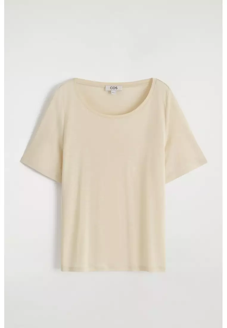 RELAXED SCOOP-NECK T-SHIRT
