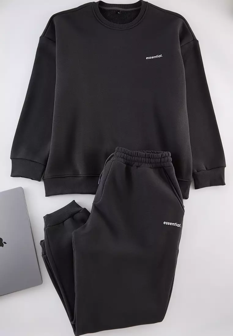 Plus Size Sweatshirt and Sweatpants Set