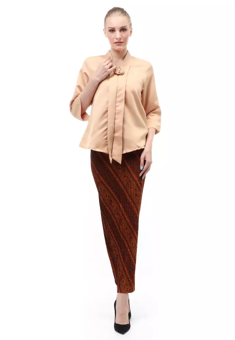 Elvia Kebaya Atasan Wanita Lengan Panjang Design Casual - Coklat Susu