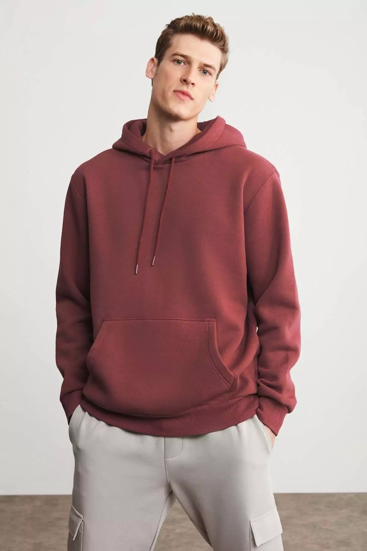 Jorge Basic Hoodie