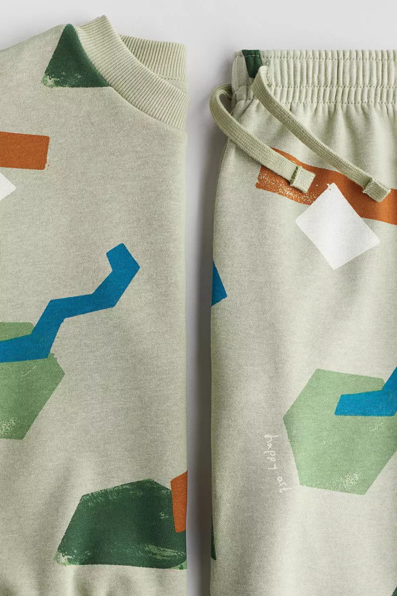 2-piece printed sweatshirt set