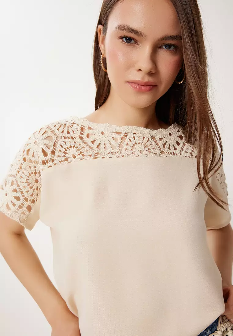 Women's Cream Lace Detailed Woven Blouse Ok00069