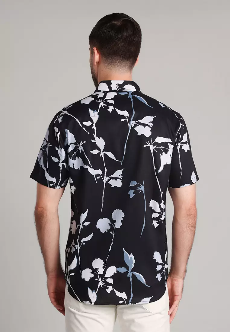 MOC - Kemeja Motif Lengan Pendek Pria Jett - Black