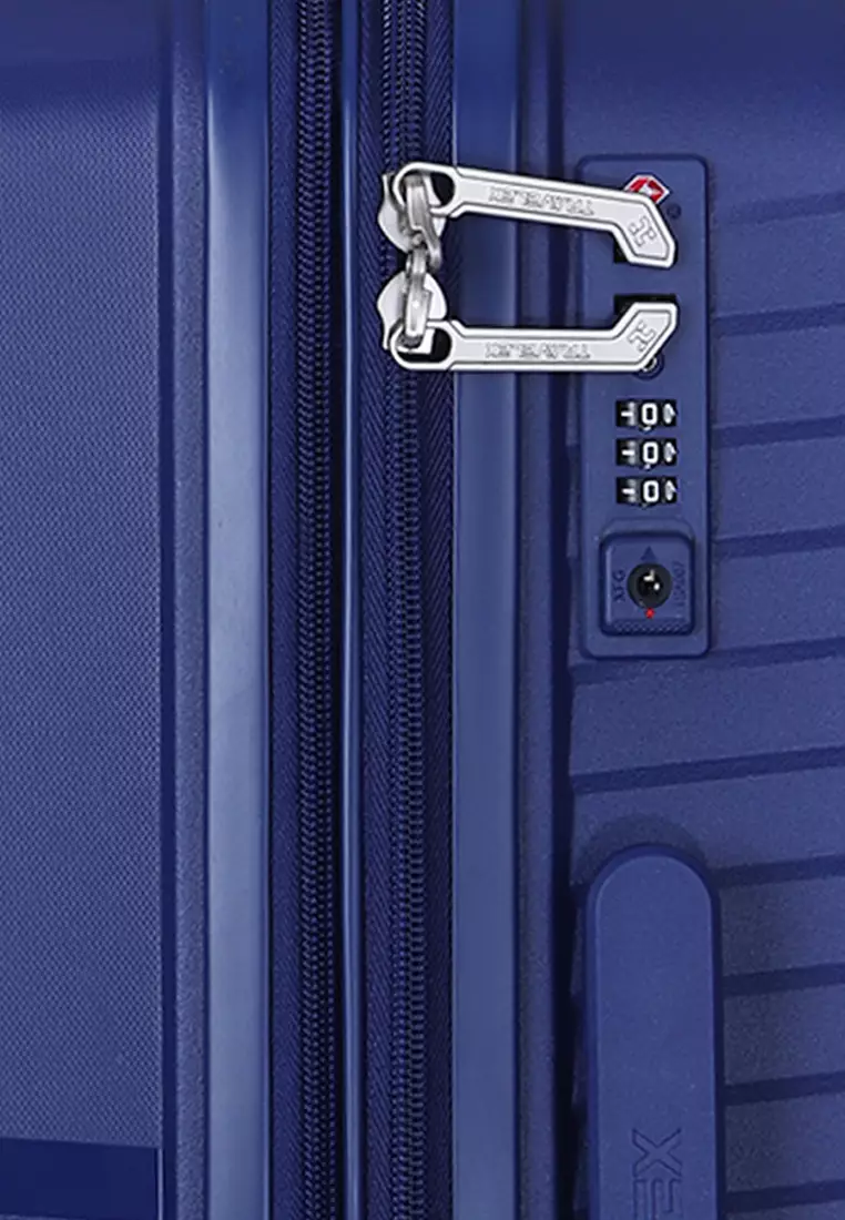 326 Hard Case Luggage Small (18 inches)