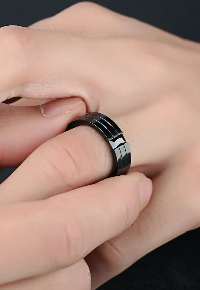 Full black ring top