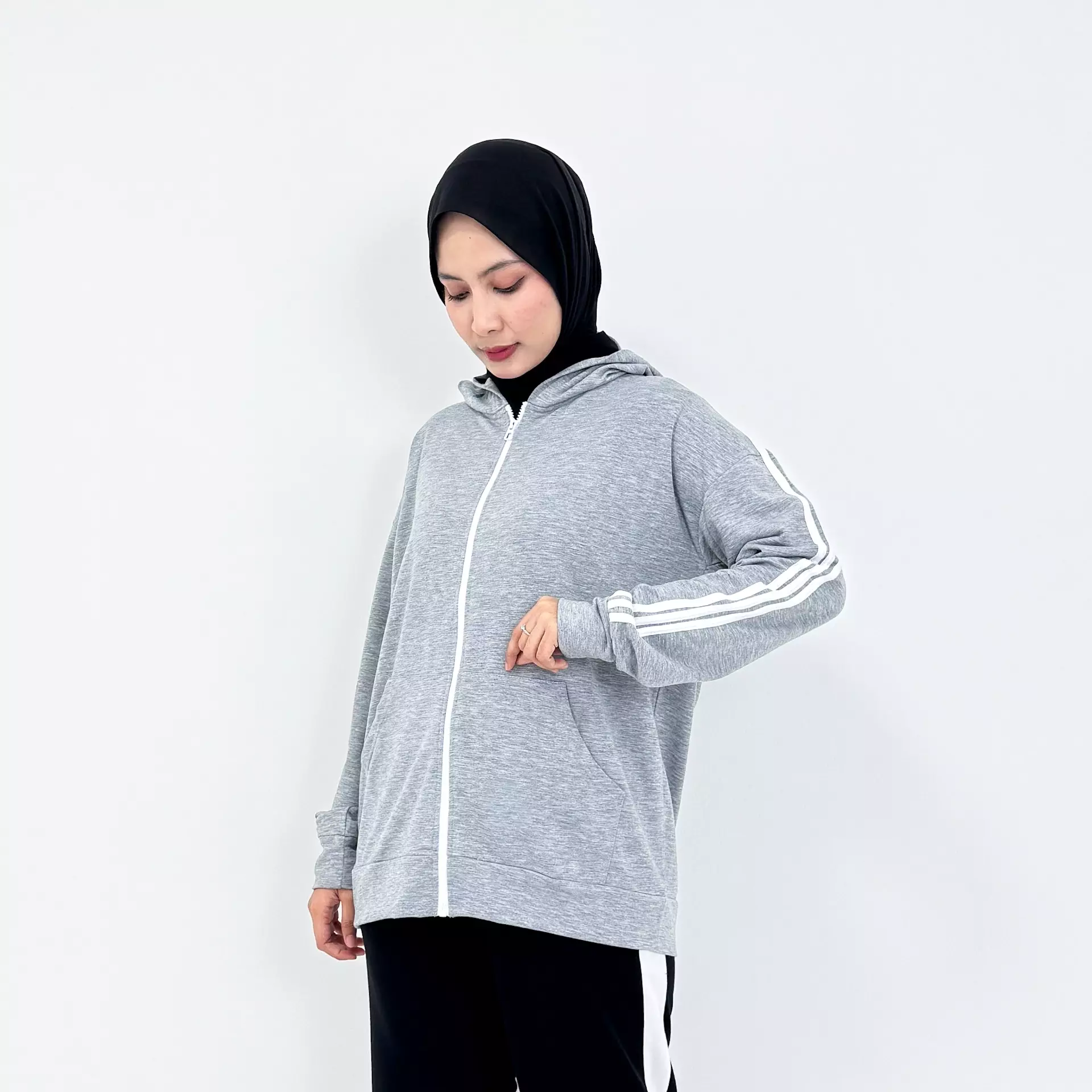 Set Training Mandasya | Setelan Jaket Olahraga Panjang ABU - HITAM