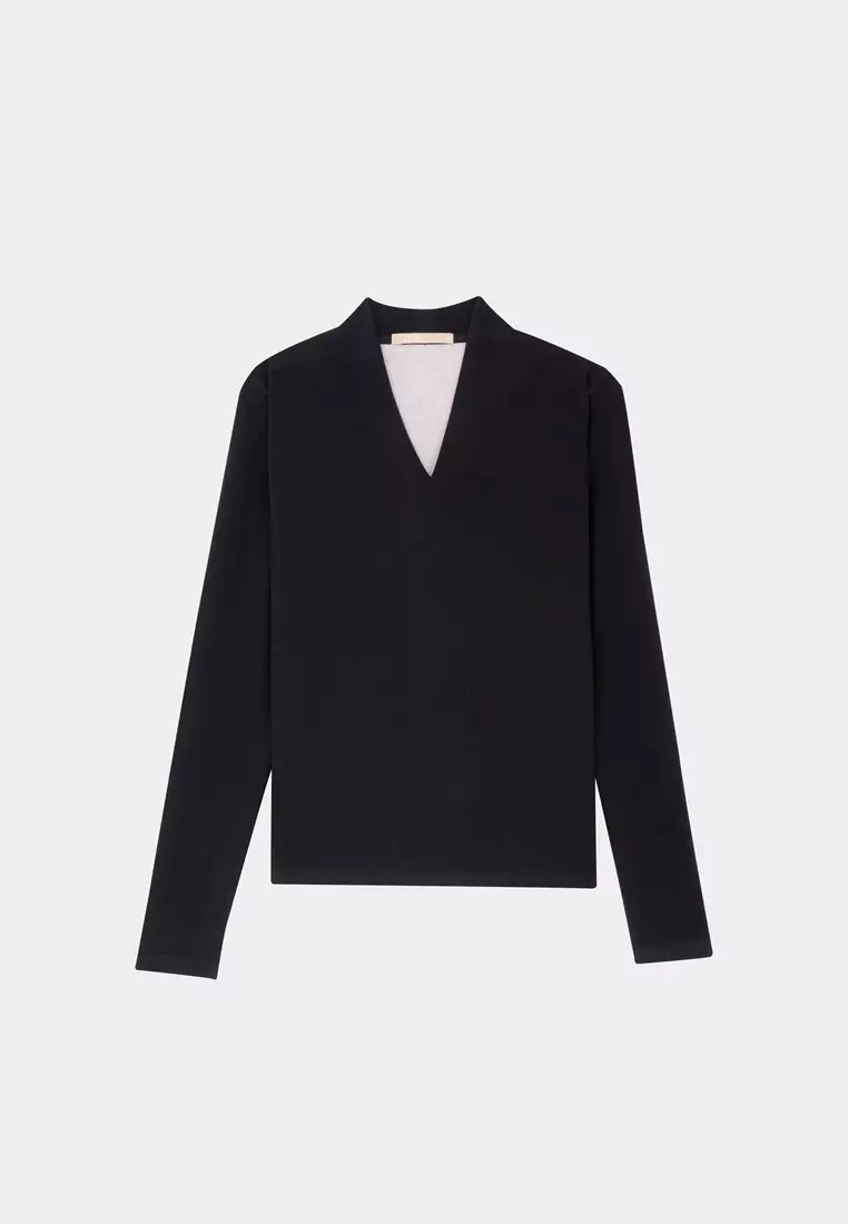Black V-neck T-shirt