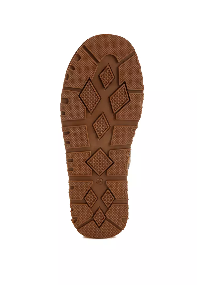 Platform Bulu Imitasi Motif Macan Tutul Slingback Klasik dalam Warna Tan