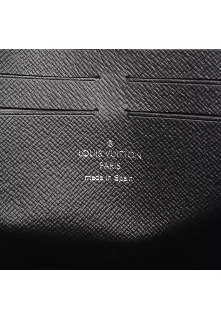 LOUIS VUITTON Monogram Eclipse Pochette Voyage MM Silver Buckle Clutch –  Brand Off Hong Kong Online Store