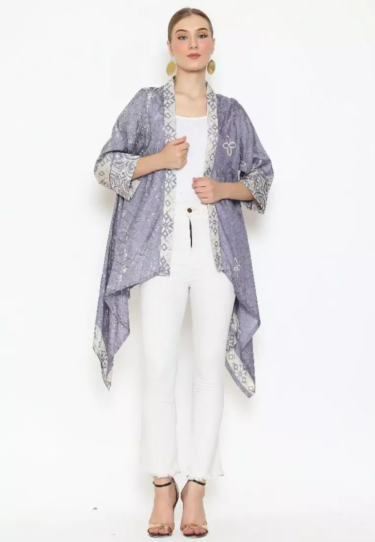 Rinjanie Batik - Bolero Ayam - Bolero Asimetris Biru - Outer Batik Modern - Outer Batik Wanita - Outer batik kekinian - Batik Cap Mix - JMWN - AS