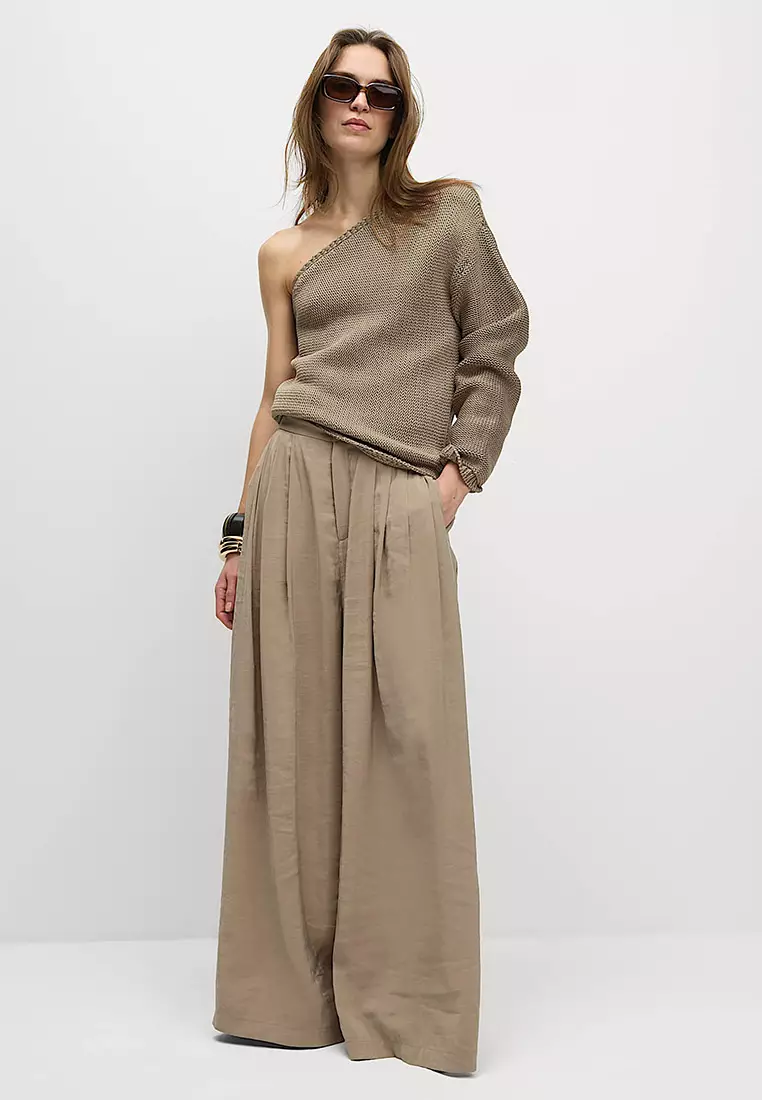 One Shoulder Slim Fit Textured Knitted Top