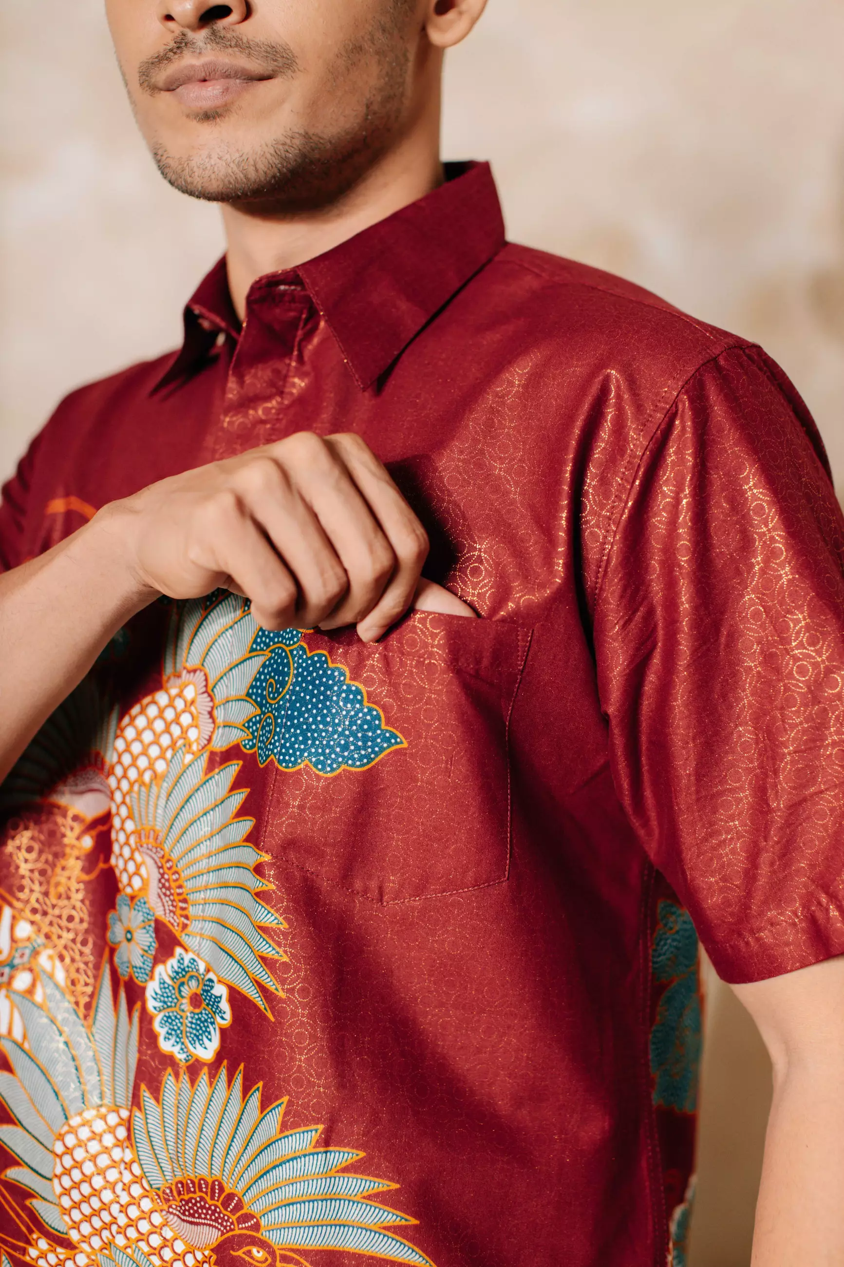 Jinara Red Kemeja Batik Slim Fit Tricot Pria Katun Foil