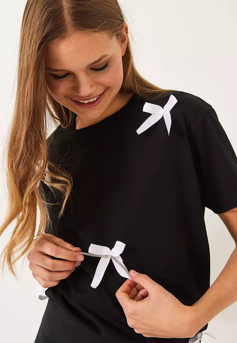 Women's Satin Ribbon Accessory Stone Detailed T-Shirt 60602011