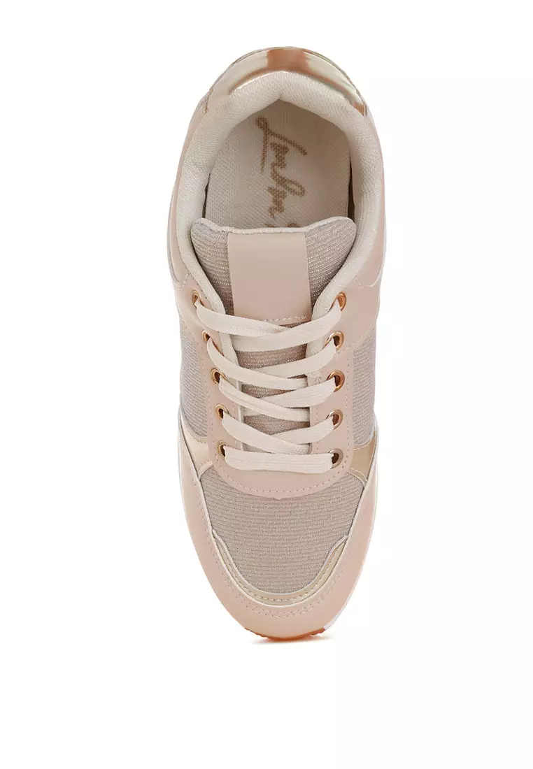 Sepatu Kets Kulit Imitasi & Jaring Warna Beige
