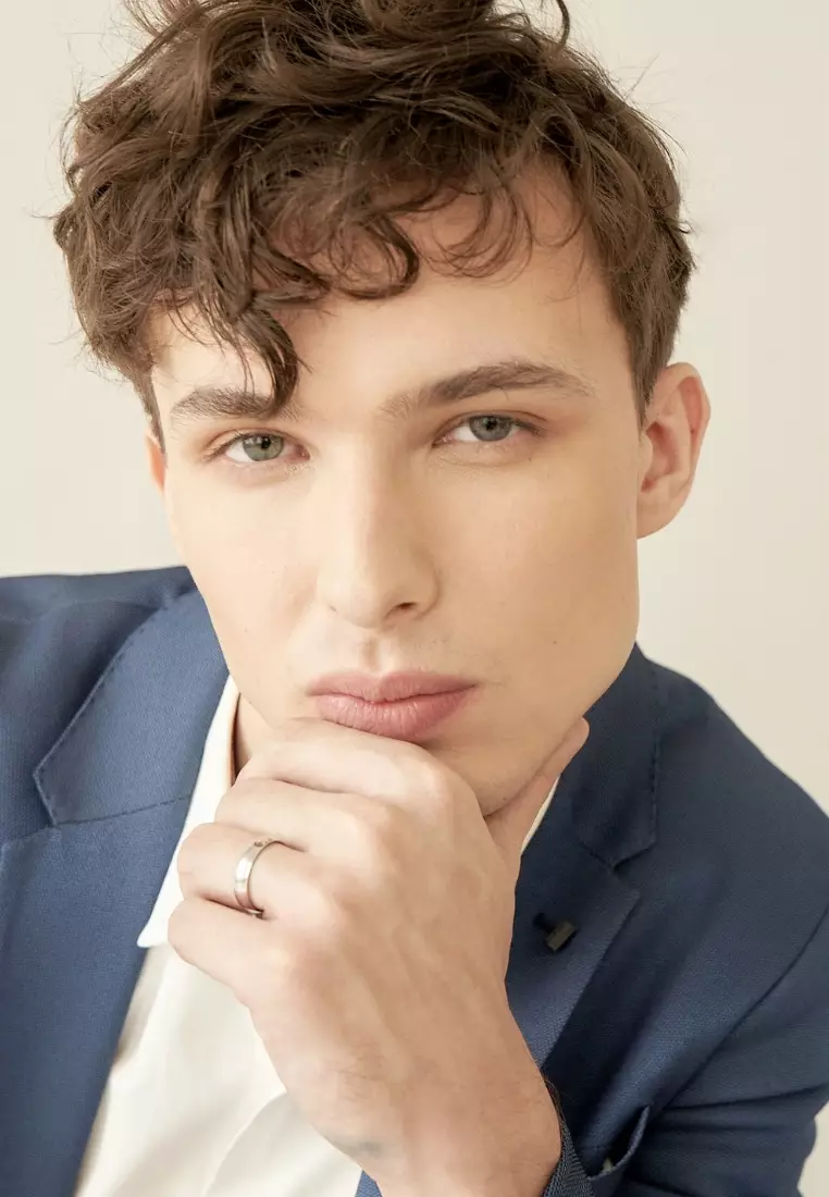 Amore 18K White Gold Minimalist Men’s Wedding Ring