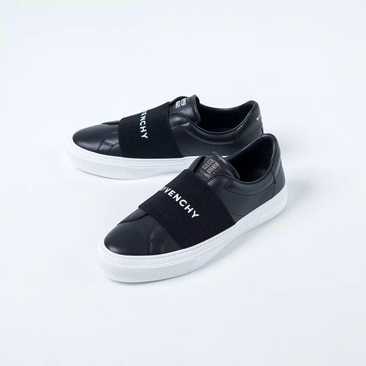 Sepatu GIVENCHY URBAN TEXT STRAP BLACK SNEAKER 100% ORIGINAL