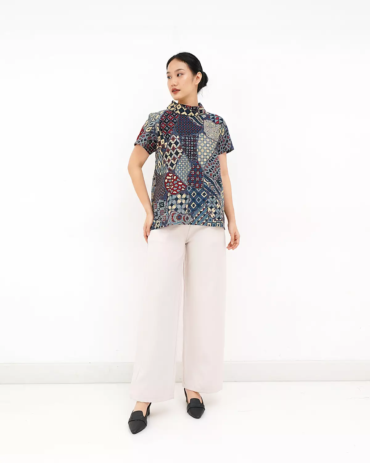 Blouse Lengan Pendek Batik Motif Sekar Jagad 3 Berlian