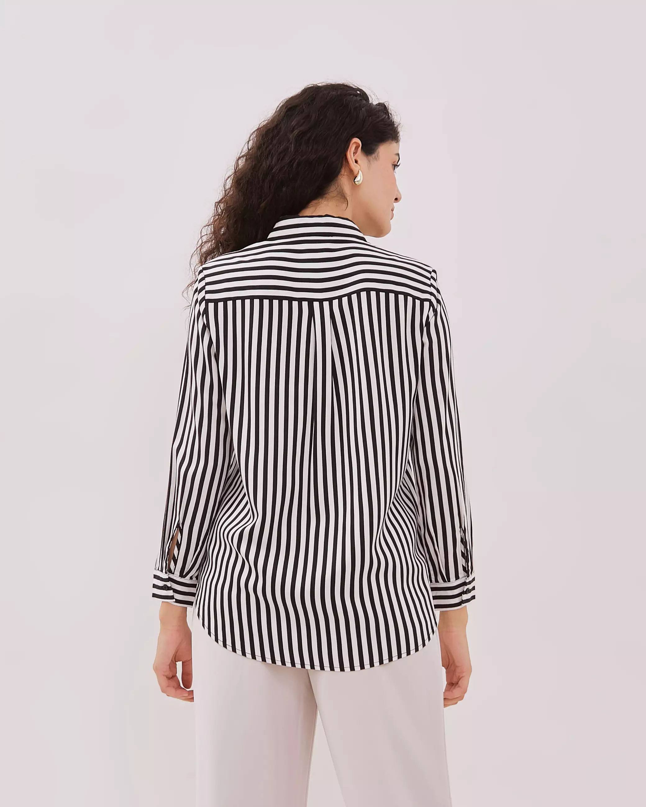 Urban Exchange Lyla Black Stripe Shirt - Kemeja Stripe Lengan Panjang Warna Black