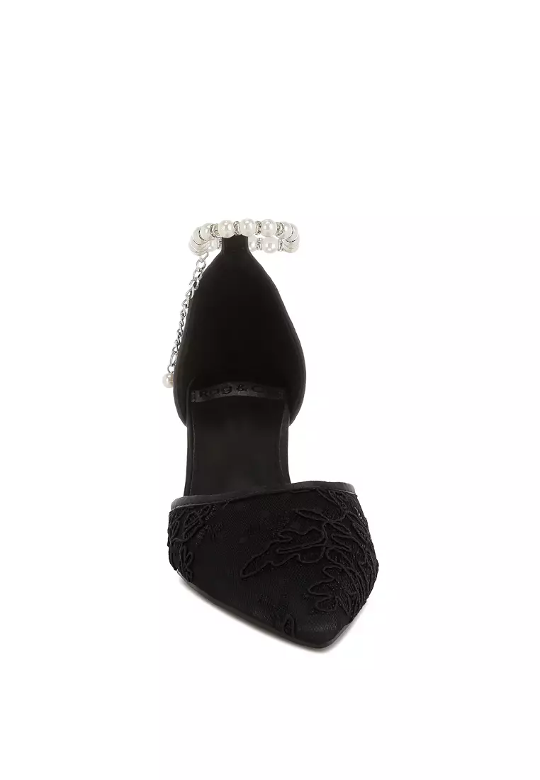 Sandal hak anak kucing berenda warna hitam