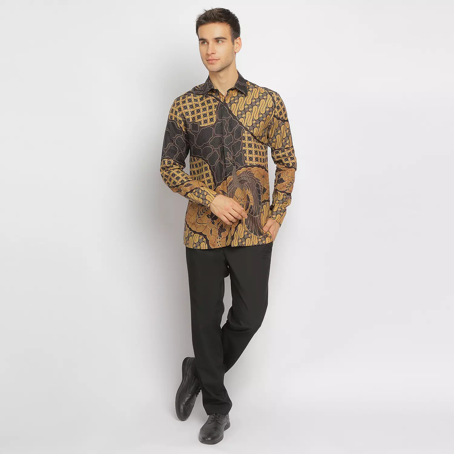 Exclusive Slimfit Nayaka Kemeja Batik Pria Lengan Panjang
