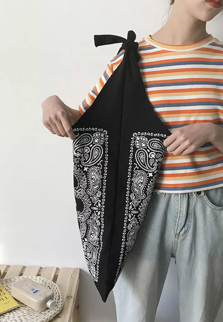 個性綁帶帆布單肩包 CA072921